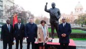 НЕТО УСКОРО У СВОЈОЈ УЛИЦИ: Споменик првом председнику Анголе требало би да буде постављен средином овог месеца