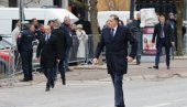 KOMEDIJA, I TO U VIŠE ČINOVA: Dodik oštro odgovorio na prozivke povodom obeležavanja Dana Republike Srpske