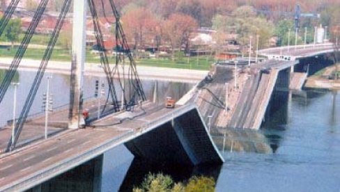 VELJU NISU ZAUSTAVILE NI NATO BOMBE: Velimir Teodorović, iz Sremske Kamenice, pre 24 godine sa srušenog Mosta slobode evakuisao devetoro ljudi