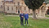 HTELI SU DA GA PONIZE, DA ZA 5 MINUTA SKINE MAJICU: Predsednik Vučić o torturi nad Danilom tokom posete KiM
