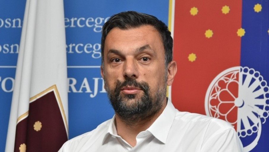 REZOLUCIJA O SREBRENICI IMA ZA CILj PLAĆANjE RATNE ODŠTETE: Vučić o izjavi bosanskog ministra Konakovića