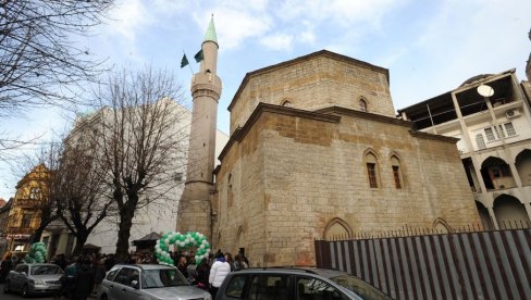 MUSLIMANI SRBIJE SADA U TRI KOLONE: Islamsku zajednicu već mesecima tresu nove podele