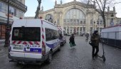 IZBODENE DVE DEVOJČICE: Napadnute nožem blizu škole u Francuskoj