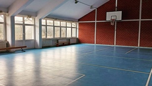 ЗАВРШЕНИ РАДОВИ: Обновљен под школске фискултурне сале у Рановцу
