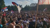 TROBOJKA ĆE SE VIJORITI!: Dukljani poveli opštu hajku protiv predstavnika srpskog naroda, iz DF odgovaraju