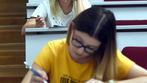 DEKANI SE BOJE LOŠE GENERACIJE NOVIH STUDENATA: Prošireni rektorski kolegijum UB ponovo bez odluke o državnoj maturi