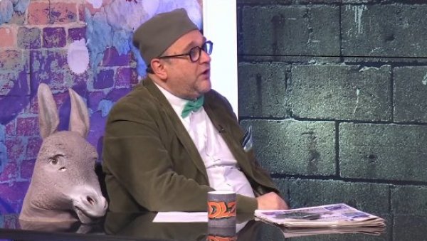 НА УДАРУ И НАЈМЛАЂИ СИН ПРЕДСЕДНИКА: Шолаковим медијима јадно што Данило подржава РС, а онда ударили и на Вукана