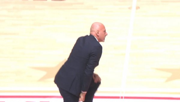 ДЕЛИЈЕ ОВО НИСУ ОЧЕКИВАЛЕ: Ево шта је Саша Обрадовић урадио усред Пионира (ВИДЕО)