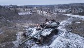 RAT U UKRAJINI: Komandant Ahmata - DNR će biti slobodna za mesec i po; Ruski tenk protiv 4 tenka VSU (MAPA/VIDEO)