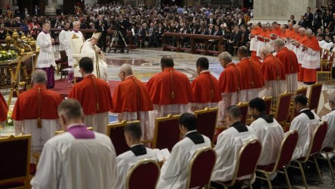БИСКУПИ СЕ МОЛЕ ЗА СМРТ ПАПЕ ФРАЊЕ: Скандал у Ватикану - Расте број свештених лица који прижељкују новог поглавара Римокатоличке цркве