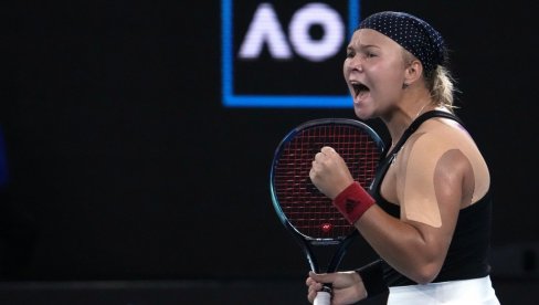 DUGO ĆE PAMTITI OVAJ DAN: Ruska teniserka osvojila prvu VTA titulu u karijeri (VIDEO)