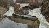 VELIKO NEVREME NA PODRUČJU MOJKOVCA: Poplavljene kuće, oštećeni mostovi i putevi (FOTO)