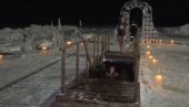 KAO PONOVO ROĐENI: Bogojavljensko kupanje u ledenoj vodi u Bijsku i Vladivostoku (VIDEO)