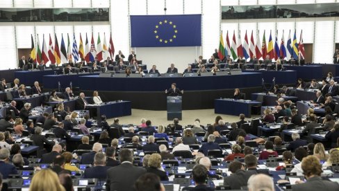 LAŽNOJ DRŽAVI LOVORIKE, SRBIJI KRITIKE: Odbor za spoljne poslove EP usvojio odvojene izveštaje Fon Kramonove i Bilčika