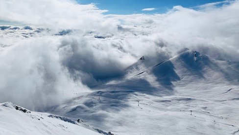 СКИЈАЊЕ ЗАВРШИЛО КОБНО: Три особе погинуле у лавини на Алпима
