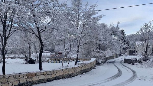 ЗАБЕЛЕЛЕ ПАДИНЕ ОРЈЕНА: Без већих проблема на путним правцима  (ФОТО)