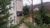 IBAR U BLAGOM PORASTU: U Kosovskoj Mitrovici spasioci i nadležne službe obilaze poplavljena područja (VIDEO)