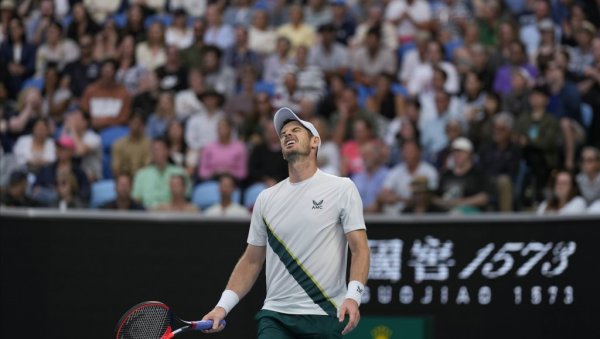 МАРИ БЕЗ НОВОГ ЧУДА: Крај Ендијеве бајке уз овације Маргарет Корт арене