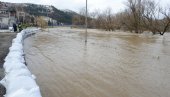 ОПЕТ ПРЕТЕ ИЗЛИВАЊА: Рашчани и Краљевчани у приправности за нови поплавни талас