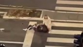 NESVAKIDAŠNJI PRIZOR NA TROŠARINI: Dva muškarca se potukla na pešačkom prelazu, razdavajale ih devojke (VIDEO)