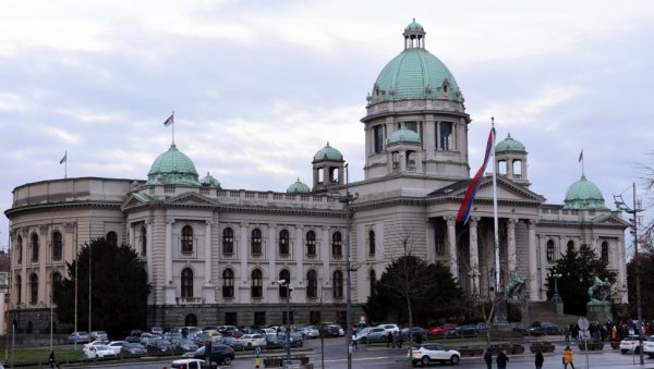 ИЗВЕШТАЈ О БЕЗБЕДНОСТИ У СРБИЈИ СТИГАО У СКУПШТИНУ: Влада послала документа за заседање поводом два масакра, у Београду и Младеновцу