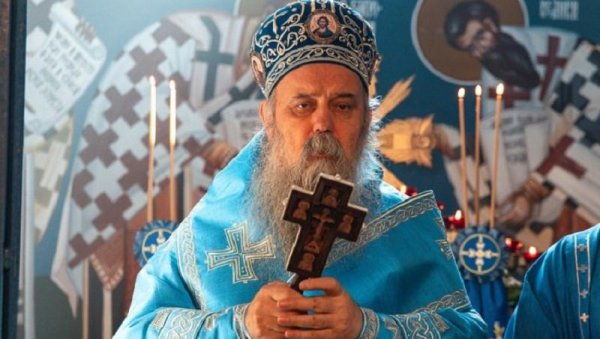 ХИЛАНДАР КАО ГНЕЗДО СВИО: Епископ Фотије написао песму о Светом Сави