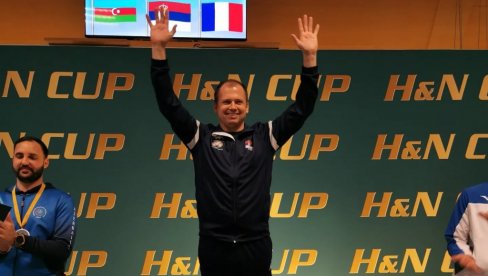 БРАВО, ДАМИРЕ! Микец освојио сребрну медаљу на Светском првенству у Бакуу