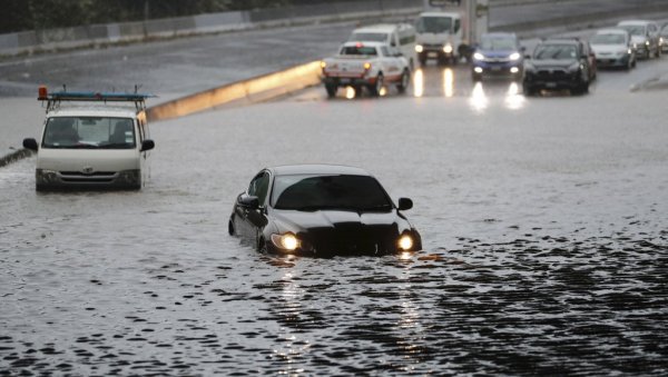 РАСТЕ БРОЈ ЖРТАВА НА НОВОМ ЗЕЛАНДУ: Разорне поплаве, најмање четворо мртвих