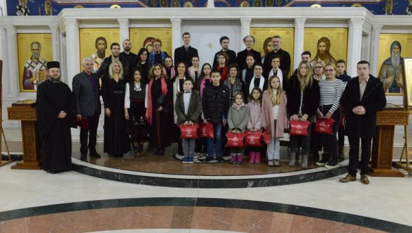 ЖИЧА – ДУХОВНИ СВЕТИОНИК: Свечана академија у Храму Светог Саве у Краљеву