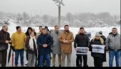 ВИДЕО-НАДЗОР ДА ЗАШТИТИ ЈАЈИНЦЕ: Грађани окупљени у спомен-парку затражили већу бригу према меморијалу