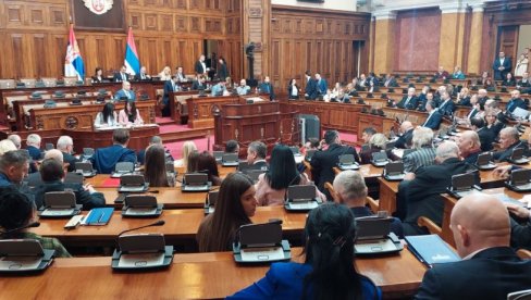 DANAS NASTAVAK SEDNICE: Parlament o situaciji nakon dva masakra