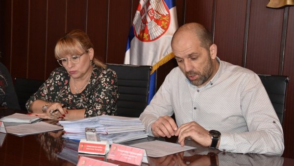 ЦИВИЛНА ЗАШТИТА ПОНОВО АКТУЕЛНА: Усвојен нацрт у Ћуприји (ФОТО)