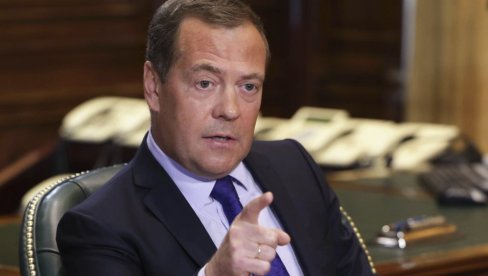 SVET VOĐEN AMERIKOM TONE U NAJDUBLJU PROVALIJU Medvedev: Investiranje u smrt nedužnih ljudi - to je sva njihova filozofija