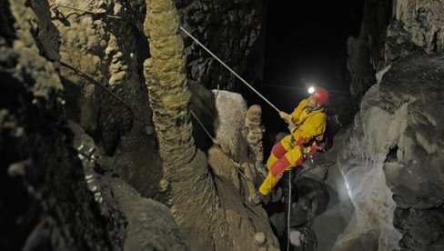 PEĆINI PRETI UNIŠTENJE: Ogorčenje nakon vandalizma u Ćalovića pećini