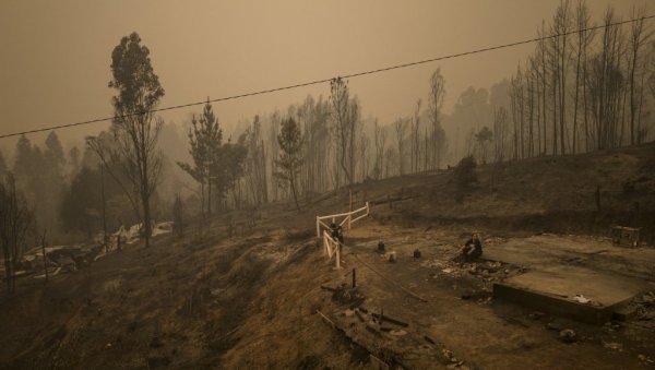ВАТРА ПРОГУТАЛА 800 КУЋА: У Чилеу приведено 10 људи због подметања пожара