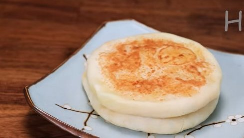 BEZ PEČENJA U RERNI: Lepinje punjene krompirom i sirom toliko ukusne da nećete moći da prestanete da ih jedete (RECEPT/VIDEO)