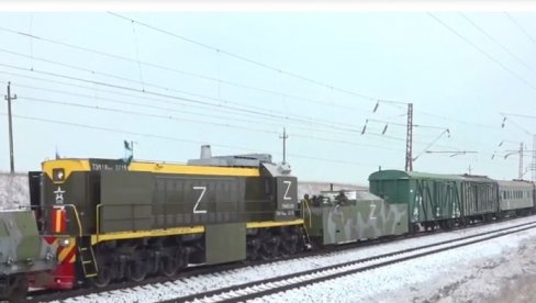 POGLEDAJTE – OKLOPNI VOZ BAJKAL NA FRONTU: Ruska vojska posla je specijalizovanu kompoziciju na ratište u Ukrajini (VIDEO)