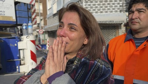JAK ZEMLJOTRES U TURSKOJ: LJudi su istrčali na ulice