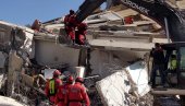 TEŠKO JE DOPRETI DO LJUDI, OSLUŠKUJEMO SVAKI ŠUM Srpski spasioci nakon zemljotresa u Turskoj - Tražimo i žive i preminule