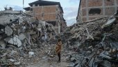 ЈОШ ЈЕДНО ЧУДО У ТУРСКОЈ: Из рушевина извучена двомесечна беба након 5 дана