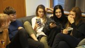 ČAK I DETE OD 15  GODINA MOŽE DA OPERIŠE GRUDI - Novosti istražuju: U kojoj meri tinejdžeri samostalno odlučuju o svom zdravlju
