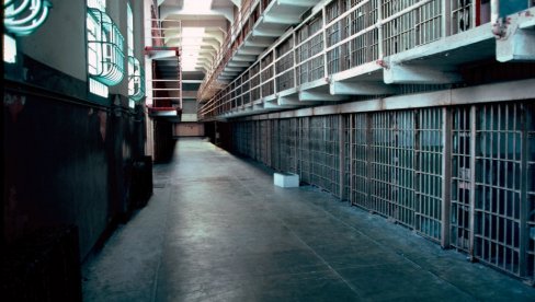 ДРАМА У АМЕРИЧКОМ ЗАТВОРУ: Око 100 затвореника одбило да се врати у ћелије