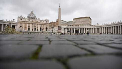 КАЗНЕ ЗА УНИШТАВАЊЕ СВЕТСКЕ БАШТИНЕ: Ватикан наложио климатским активистима да плате 30.000 евра