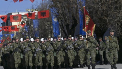 АМЕРИКА КУРТИЈУ ПРАВИ ВОЈСКУ: Амбасадор САД у Приштини пружио јавну подршку трансформацији КБС у оружане снаге