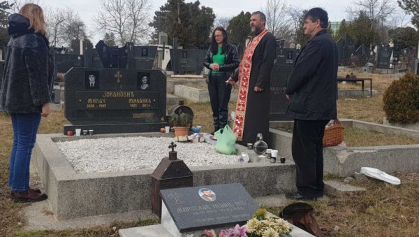 НАШИ НЕПРИЈАТЕЉИ ЛИКУЈУ НАД ОВАКВИМ СЛИКАМА: Потресне сцене на православним гробљима на Косову и Метохији