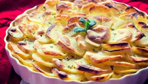 ZDRAV RUČAK ZA CELU PORODICU: Napravite musaku sa tikvicama koja vam može trajati i dva dana