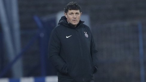 NISMO JOŠ SKINULI GAĆE: Gordan Petrić zagonetan posle pobede Partizana nad Spartakom