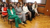 PRIZNANJA ZA NAJBOLJE: Univerzitet u Kragujevcu nagradio žene naučnice