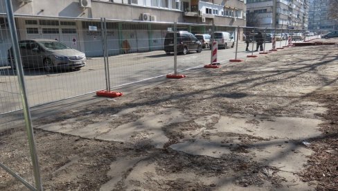 NASTAVLJENA OBNOVA NOVOSADSKIH PARKIRALIŠTA: Novi parkinzi za 70 automobila i 30 bicikala