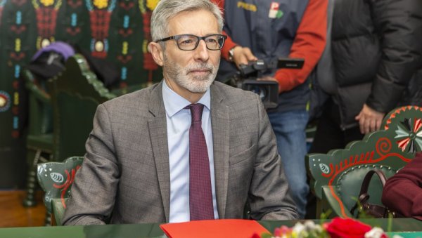 ПЈЕР КОШАР О НОРМАЛИЗАЦИЈИ ОДНОСА БЕОГРАДА И ПРИШТИНЕ: Могућ напредак, а да се не пређу црвене линије